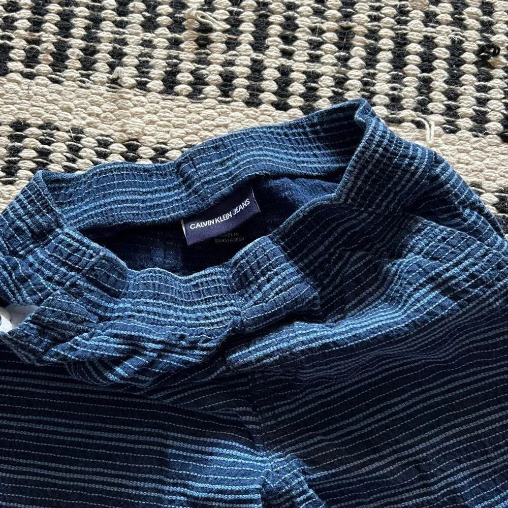 Calvin Klein size 4t blue striped boys shorts